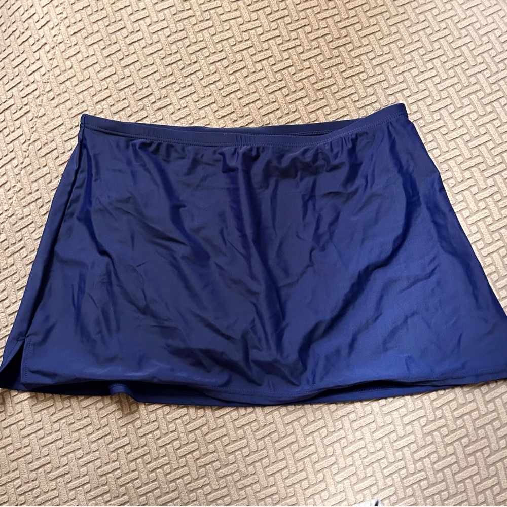 Size 8 Croft & Barrow Deep Blue Swim Skirt